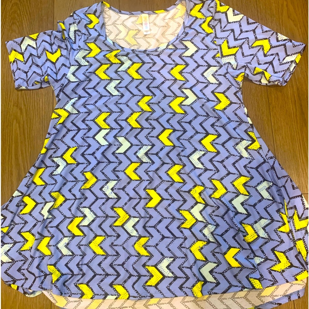 Lula Roe  perfect Tee excellent condition